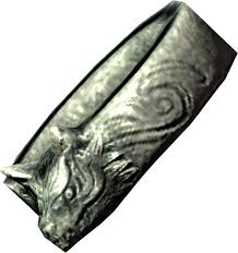 You should be able to wear 10. Hircine S Ring Skyrim Elder Scrolls Fandom