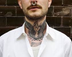 Die Haut Als Leinwand Tatowierungen Tattoo Hals Hals Tattoo Mann