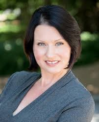 Jennifer Schall's Instagram, Twitter & Facebook