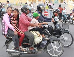 A passenger's first ride will be affected by a number of things, including the bike you provide. Ride Motorcycle With Many Passenger 9gag