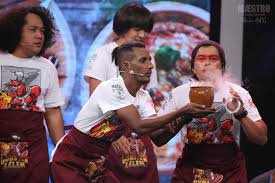 Kumpulan yang diberi nama pada musim ini adalah lobster leleh dan sotong kangkung. Super Spontan Xtravaganza Kepala Bergetar