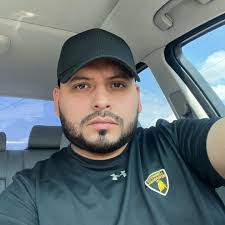 Are there any mobile detailers available tomorrow in the N Loop & 105 area?