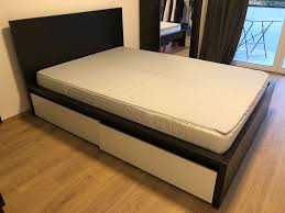 Sehr gut erhaltenes ikea bett malm (3 jahre alt) in weiß, größe 140 x 200 cm, mit lattenrost und auf wunsch mit gut erhaltener kaltschaummatratze in härtegrad 3 (bezug wurde gewaschen und gereinigt). Ikea Malm Bett 140x200 Kaufen Auf Ricardo