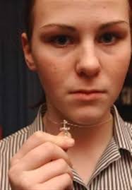 Pupil barred from wearing crucifix necklace