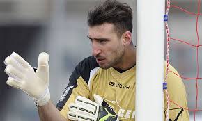 Лучшим игроком завершившегося чемпионата европы по футболу признан вратарь сборной италии джанлуиджи доннарумма. Brat Dzhanluidzhi Donnarummy Proshel Medosmotr V Milane á‰ Ua Futbol