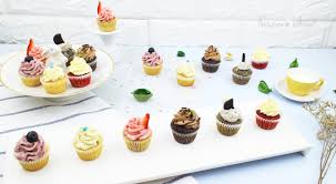 After about 10 minutes, you will want to use a toothpick to check to see if the cupcakes are done. Bizarre Island 1 Batter 6 Flavours Mini Cupcakes