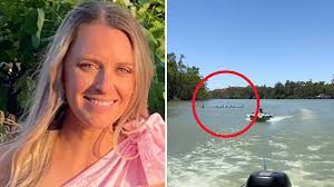 Elderly wife killed with Easter Island statue