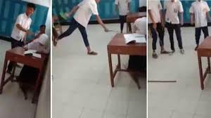 Aku tak punya seorang pun yang bisa diajak bicara dan khawatir bila aku mengatakan sesuatu yang salah. Siswi Smp Korban Bully Di Purworejo Satu Satunya Murid Perempuan Di Kelas Ini Kata Kepala Sekolah Tribunnews Com Mobile
