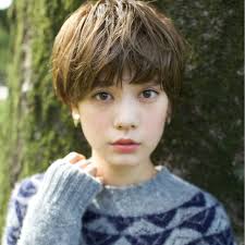 男性ファン多し女性の髪型人気上位はショートヘアスタイル