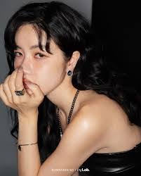 Alice Chiou's Instagram, Twitter & Facebook