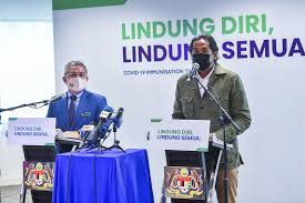 Pfizer has higher efficacy but it comes with many bad side effects. Khairy Sinovac Covid 19 Vaccines Safe For Those Above 60 As Well To Be Used Alongside Pfizer In Phase Two Of Immunisation Malaysia Malay Mail