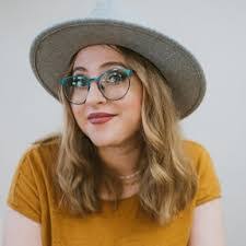 Lana Laney's Instagram, Twitter & Facebook