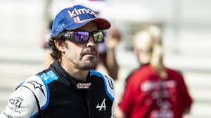 Alonso joined toyota's world endurance championship (wec) programme this season with the aim of winning le mans, and is dovetailing it with his programme with mclaren in formula 1. Fernando Alonso Gibt F1 Comeback Mit Titanplatten Im Gesicht Kieferbruch Nach Fahrradunfall Eurosport