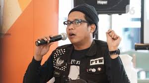 Ia siap menyelesaikan secara hukum kasus tersebut. Penjelasan Gofar Hilman Soal Video Mesra Dengan Nikita Mirzani Showbiz Liputan6 Com