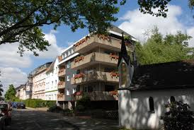 Den staatlich geförderten bau von wohnungen bezeichnet man als sozialen wohnungsbau. 3 Zimmer Wohnung Zu Vermieten Augenerstr 47 45276 Essen Steele Mapio Net