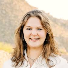 I am so honored to have been selected as the recipient for the Community  Foundation for Southern Arizona Bold Aspirations Bloom Award! Thank you to  my team at Groundswell Capital and all