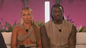 Love Island fans believe they know the 'real reason' why Dejon is flirting with new Bombshell despite being with Meg | Goss.ie