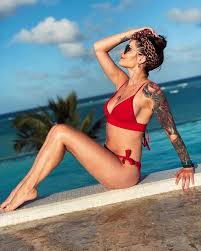 Born 23 august 1991), is a polish singer and songwriter. Pin On Ewelina Lisowska Hot Sexi Body