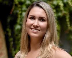 Rochelle Mueller's Instagram, Twitter & Facebook