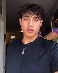 Instagram Jabezvill Boys With Curly Hair Cute Lightskinned Boys Light Skin Boys