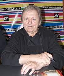 Robert reichel je mnohonásobný český reprezentant, mistr světa z let 1996, 2000, 2001 a olympijský vítěz z roku 1998.na olympijském turnaji v ledním hokeji hraném v rámci zimních olympijských her v naganu výrazně pomohl k úspěchu českého národního týmu, když jako jediný hráč uspěl střelecky v samostatných nájezdech v semifinálovém zápase. Vaclav Neckar Wikipedia