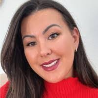 Dennise Castillo's Instagram, Twitter & Facebook