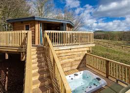 Check spelling or type a new query. Hartington Treehouses Rivendale Lodge Retreat Lodges Book Online Hoseasons