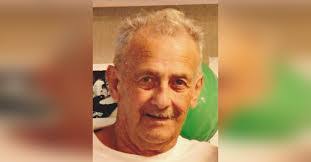 Warren Wert's Instagram, Twitter & Facebook