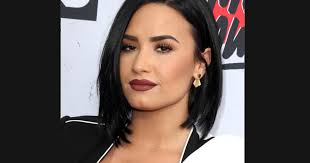 See pictures and shop the latest fashion and style trends of demi lovato, including demi lovato wearing bob, messy cut, short straight cut and more. Demi Lovato Says Short Haircut Helped Her Find Freedom I Feel More Authentic To Who I Am Video Wvbw Fm