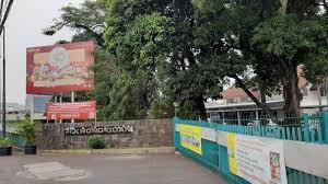 Maybe you would like to learn more about one of these? Pegawai Khong Guan Positif Covid 19 Channel9 Id