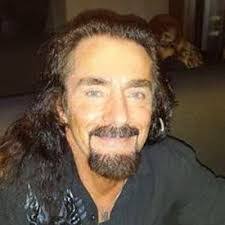 Jolie Hudson's Instagram, Twitter & Facebook