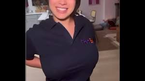 Fed-Ex girl video salomé - XNXX.COM