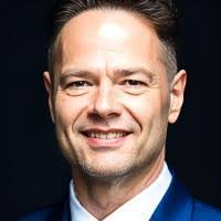 Alan Straka's Instagram, Twitter & Facebook