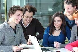 Il n'y a pas de style particulier à avoir, bon, un vendeur de voitures va probablement avoir une chemise légèrement différente de celle que portera un vendeur. Comment Devenir Un Bon Vendeur Salesrep Ca