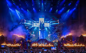 Aisa Bacs' seductive whispers