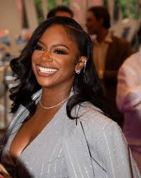 Kandi Burruss is clapping back at the haters.