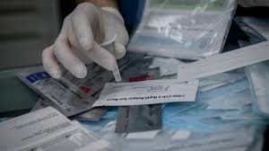 Το άνοιγμα των σχολείων θα γίνει στις 10 μαΐου και όπως έχει γίνει γνωστό οι μαθητές θα πρέπει να. Pws Anoigoyn Ta Sxoleia Apo Deytera Apo Shmera Ta Self Test Sta Farmakeia Oi Teleytaies Odhgies Kya The Mamagers Gr