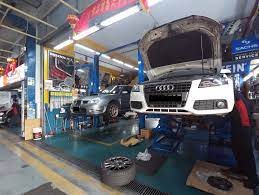 Vaune Phan: Merlin Motor Works : Chancing Upon An Honest Car Workshop That Has Been Around For Three Decades