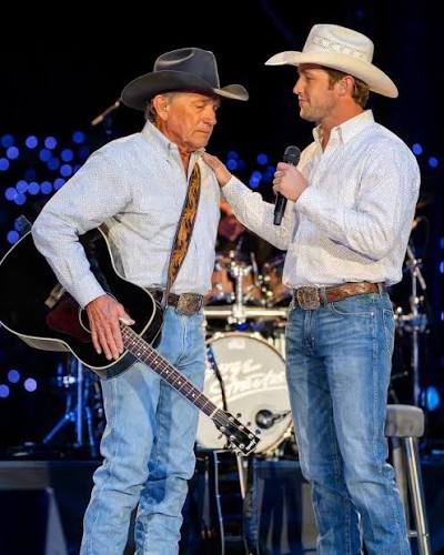 The very last duet George Strait and his son Bubba will ever sing. Your  heart simply cannot handle this. , Out of absolutely nowhere, the King of  Country pulled his son, Bubba, onstage for one final, ...