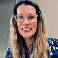 600+ "Desireé Smith" profiles