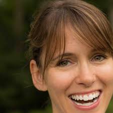 Laura Scheiber's Instagram, Twitter & Facebook