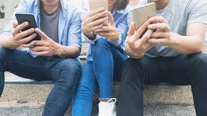 5 Best Travel Apps to Simplify Your Student Trip - Kaleidoscope Adventures