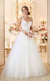 Luxury mermaid wedding gown with detachable train. Convertible Wedding Dress Stella York Wedding Dresses