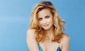 Alicia silverstone is an american actress, producer, author, and activist who has a net worth of $20 million. Alicia Silverstone Bio Age Height Weight Early Life Career And More Wikiodin Com