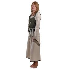Pin By Rebecca Maloley On Medieval Musings Medieval Peasant Medieval Peasant Dress Girls Peasant Dress