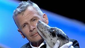 Cu siguranță vor fi mii de mesaje trimise, pentru că este, practic, ultimul. Bruno Icobet Dresorul De Caini Castigatorul Showului Romanii Au Talent Premiu De 120 000 De Euro Fullhd On Vimeo