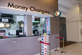 Masalahjika nilai tukar mata uang asing relatif stabil. Tukar Uang Di Money Changer Apa Bedanya Dengan Forex Cermati Com