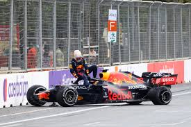 — max verstappen (@max33verstappen) july 18, 2021. Formel 1 Verstappen Sauer Nach Baku Crash Mopo
