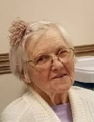 Eva Moses's Instagram, Twitter & Facebook