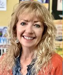 Debra Torrence's Instagram, Twitter & Facebook